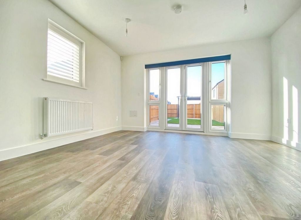 Property photo 3 of 13 Photo 13