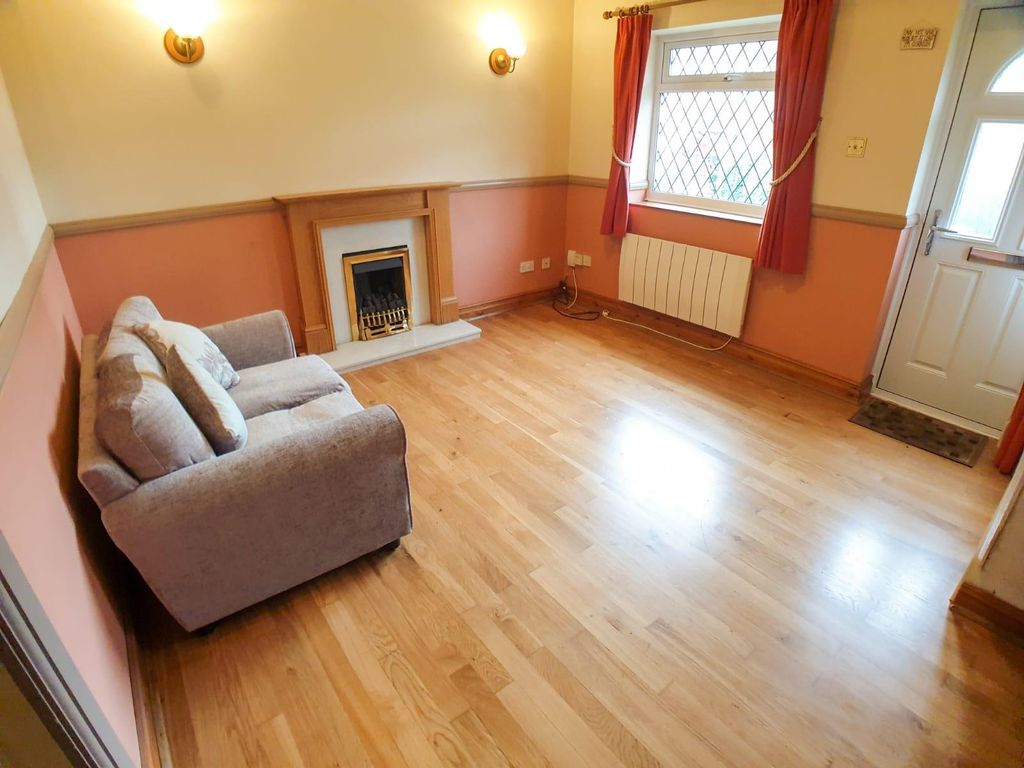 Property photo 2 of 11 Image