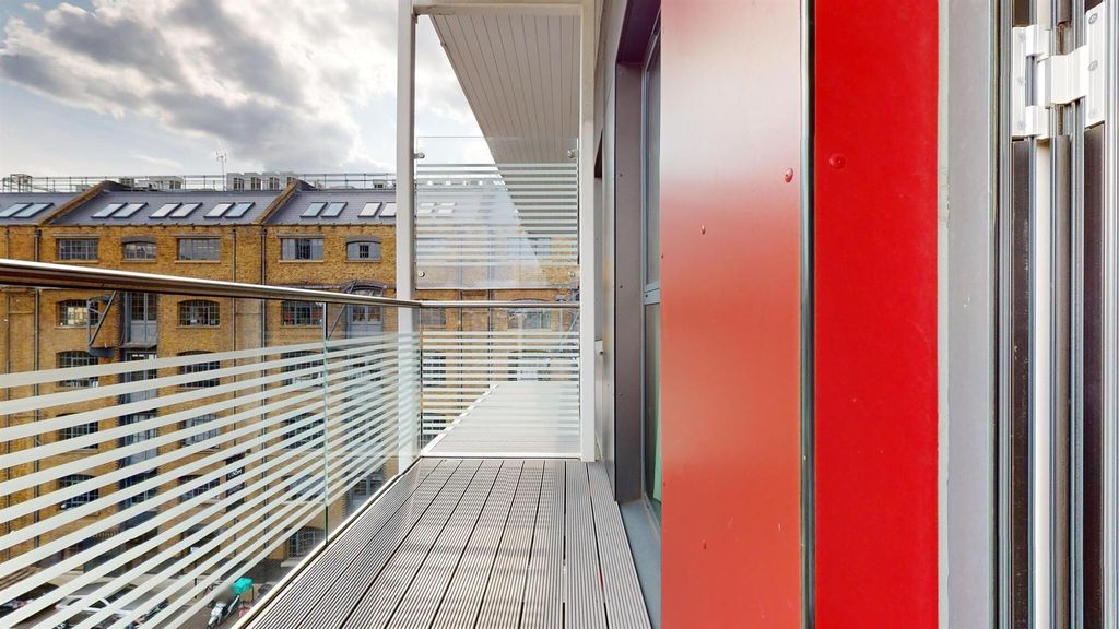 Property photo 1 of 6 Balcony 3.Jpg