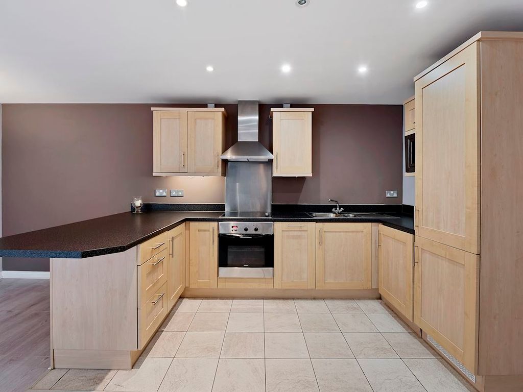 Property photo 3 of 8