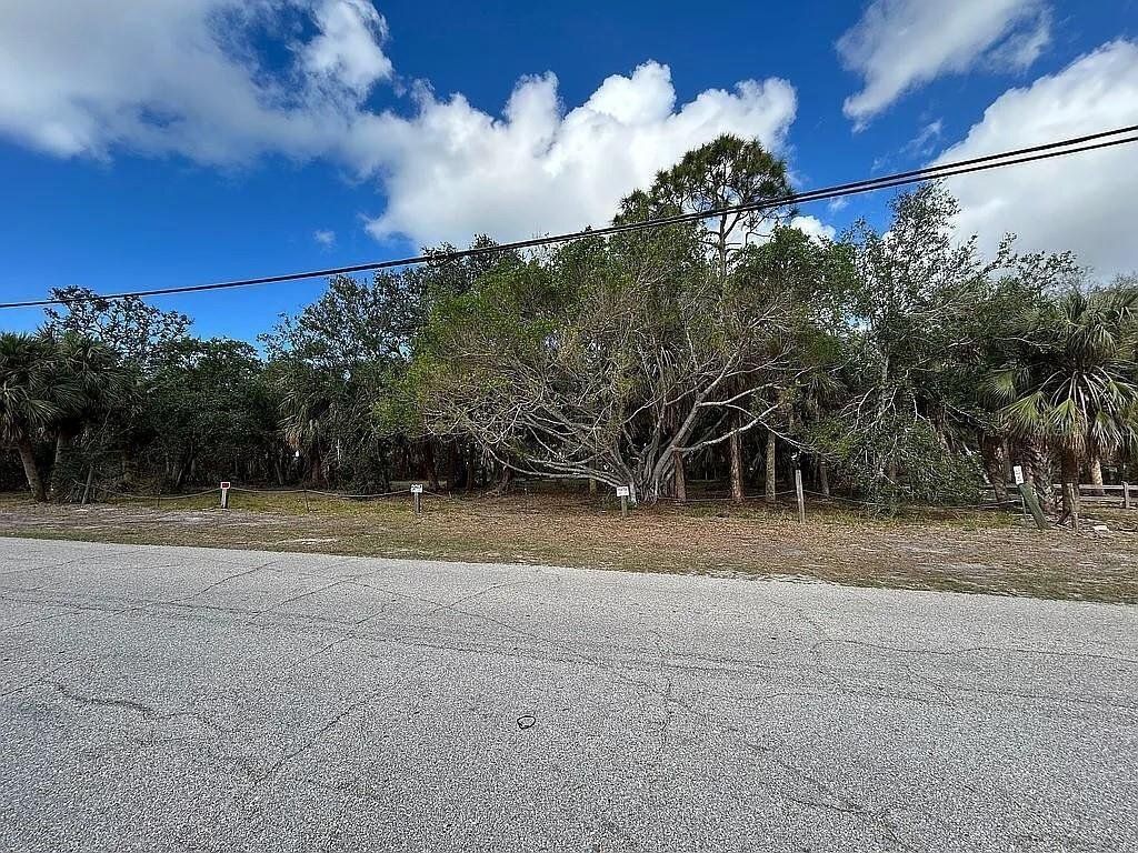 Property photo 2 of 11 <Alttext/>