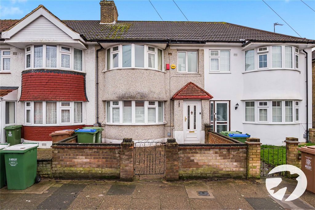 Property photo 1 of 21 External