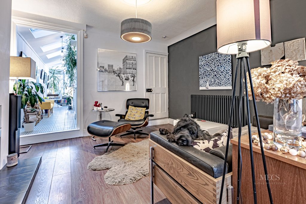 Property photo 2 of 30 1293103
