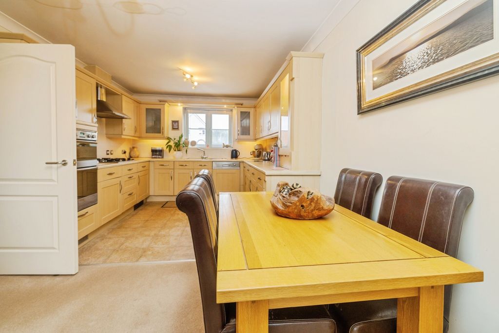 Property photo 3 of 17 Photo #3