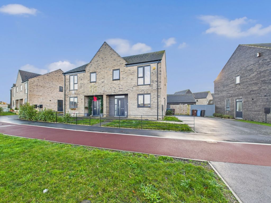 Property photo 1 of 18 4596252