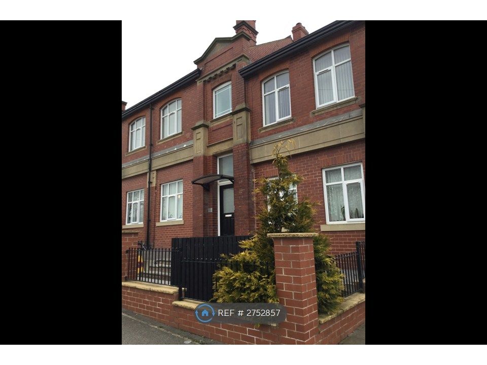 Property photo 1 of 13 Front External