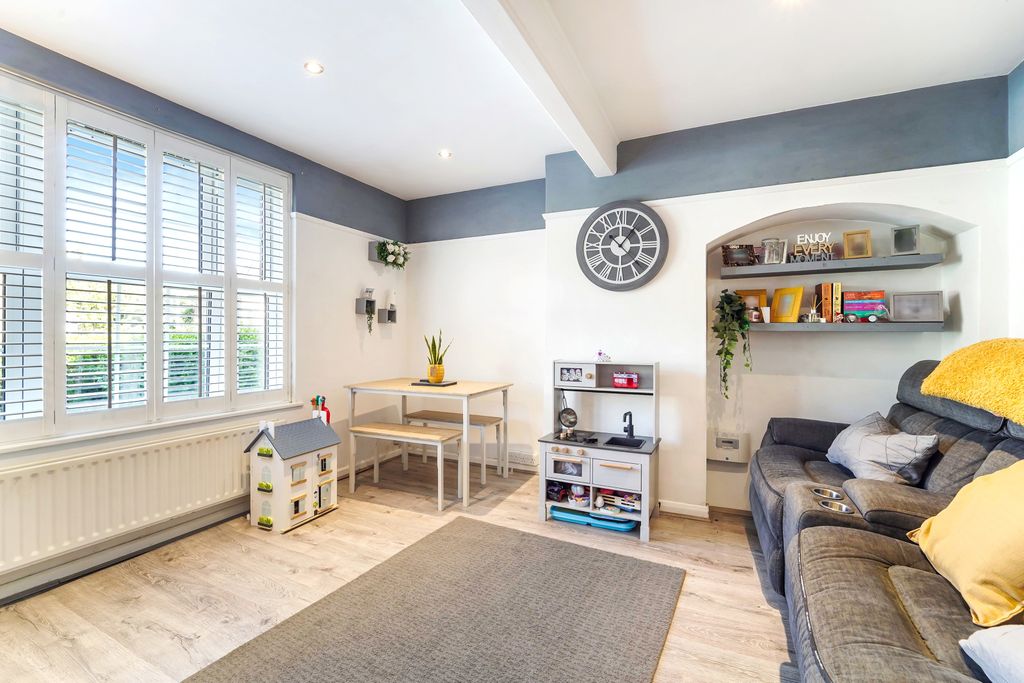 Property photo 2 of 18 Picture No. 06