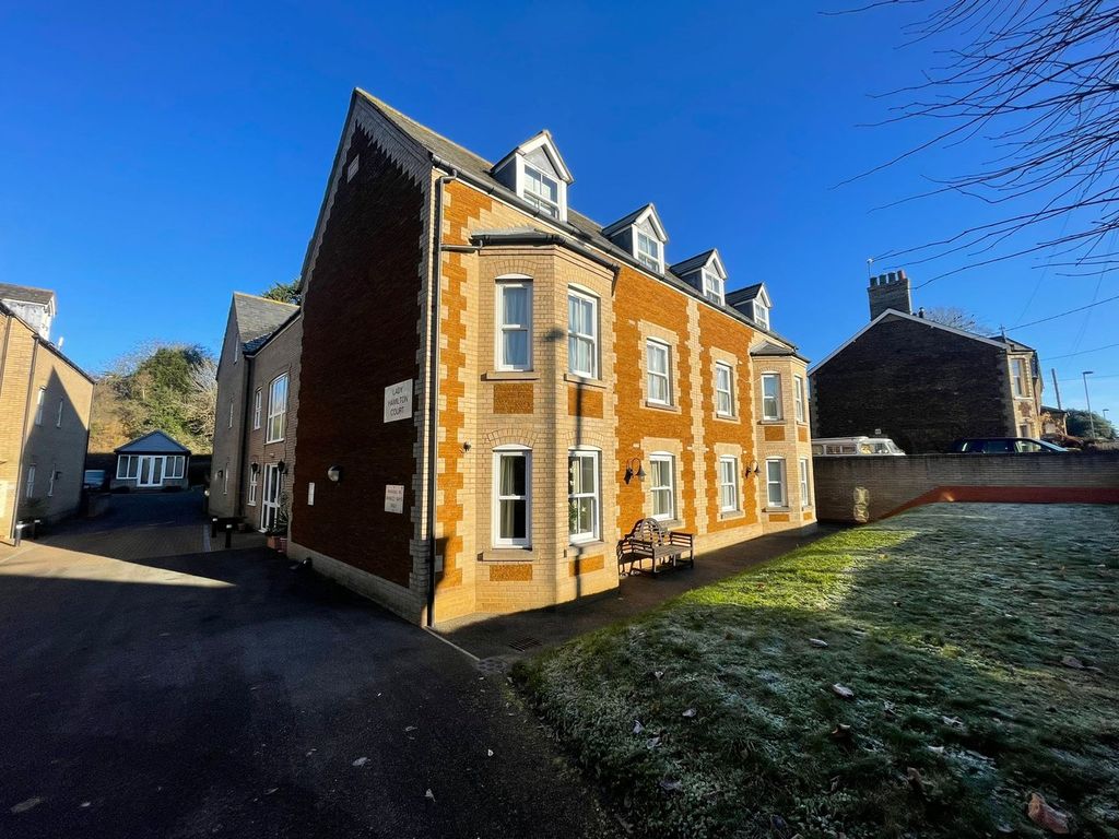 Property photo 1 of 7