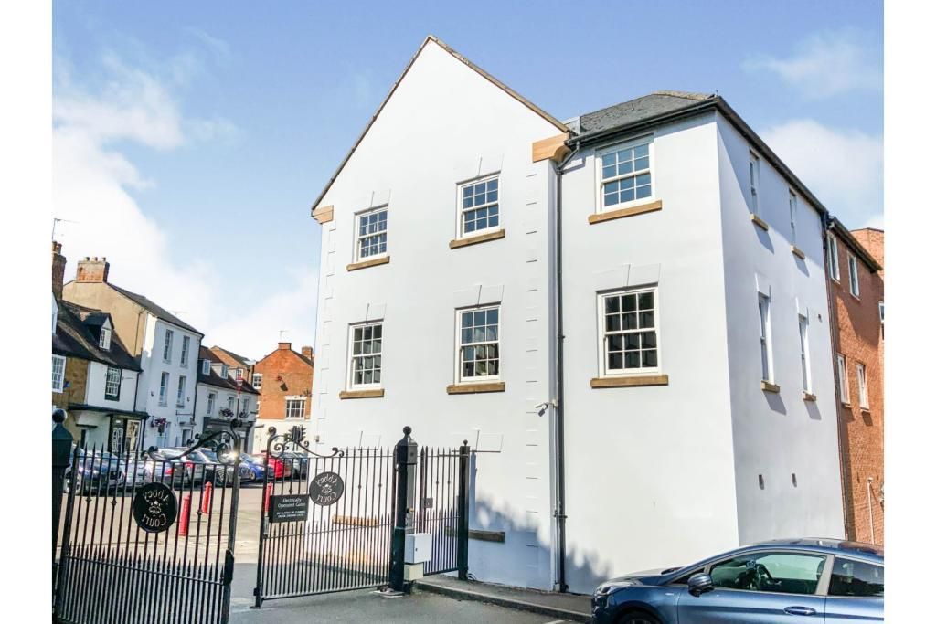 Property photo 1 of 6 Front.Jpeg