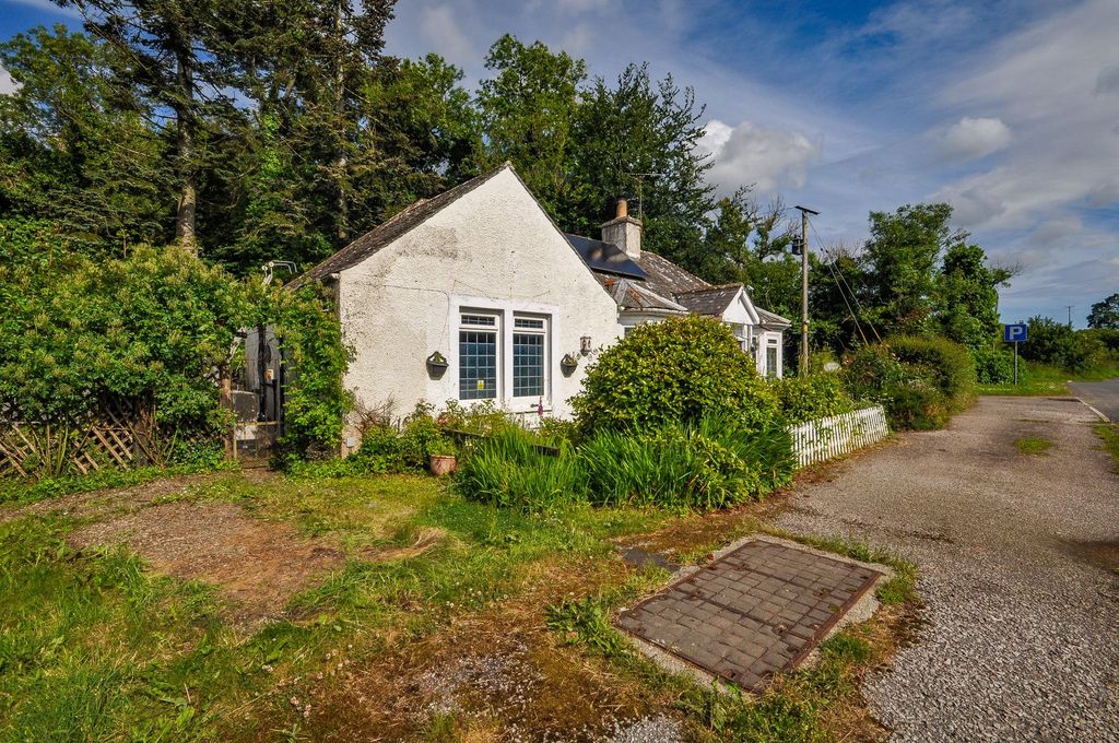 Property photo 3 of 26