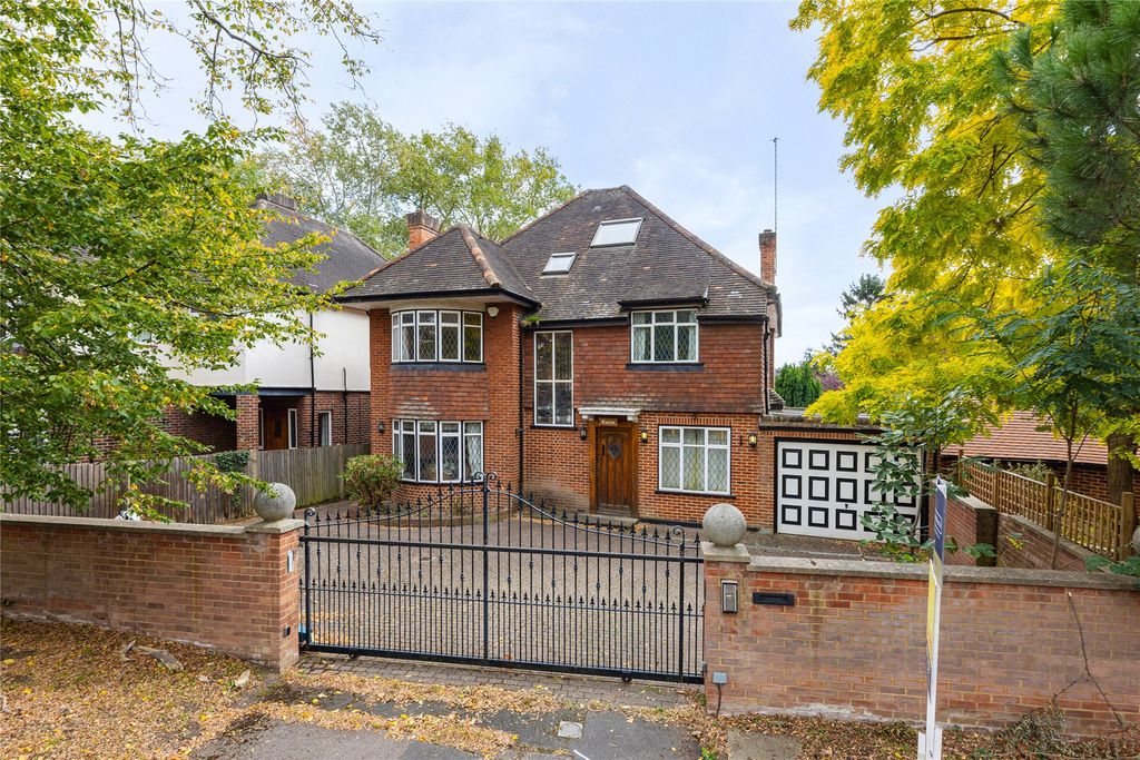 Property photo 2 of 33 Picture No. 40