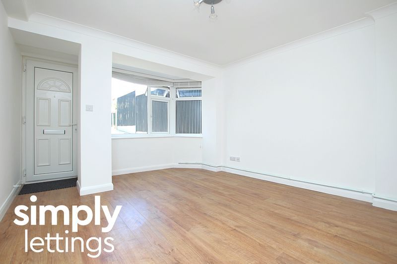 Property photo 2 of 7 Photo 2