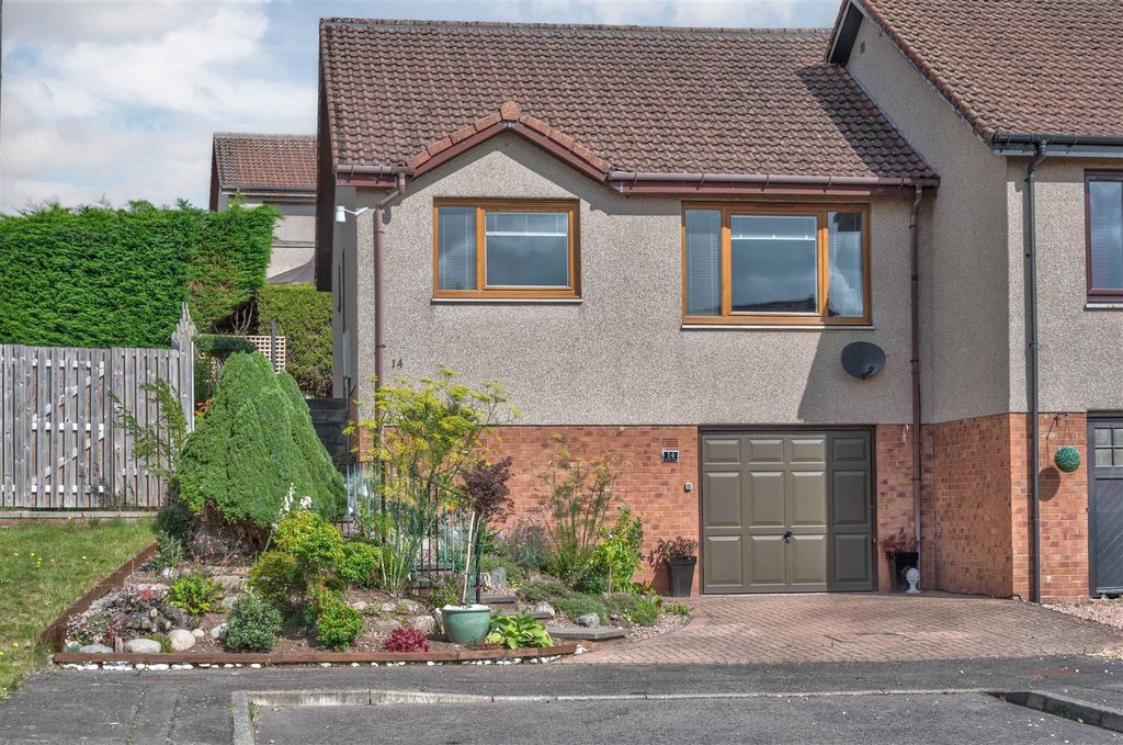 Property photo 2 of 22 14 Ardestie Place Monifieth Edits-25.Jpg