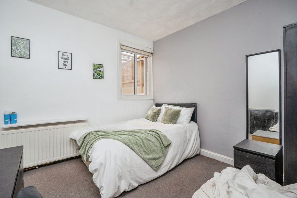 Property photo 2 of 9 Pbox-Img.Jpg