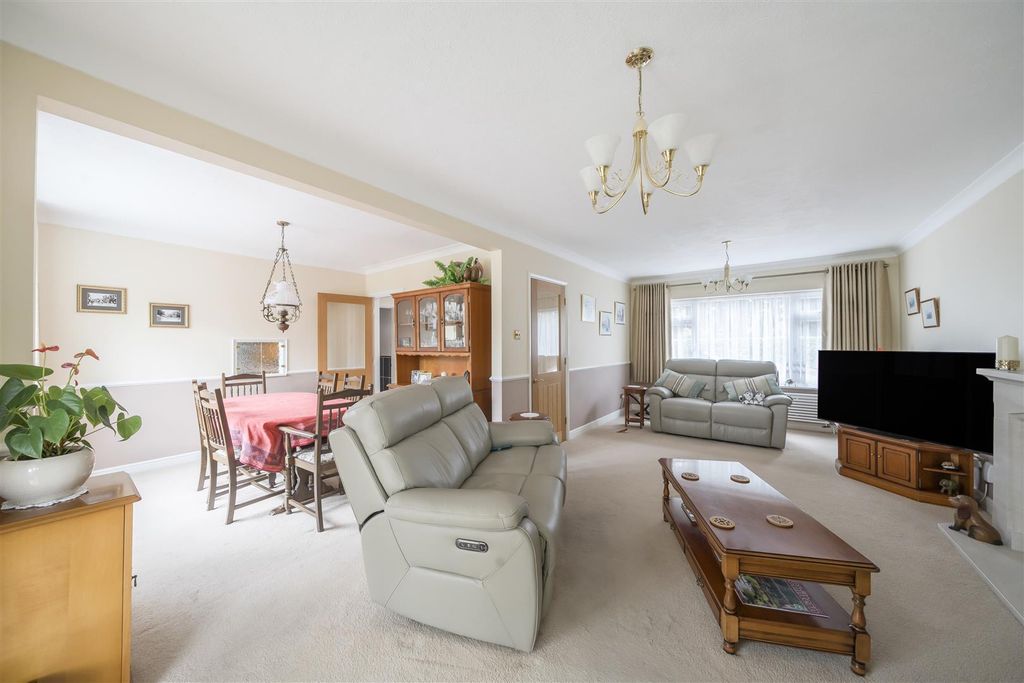 Property photo 3 of 22 1344947-12-68A7144435Df5.Jpg