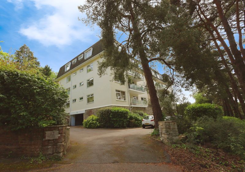 Property photo 1 of 13 Photo 11