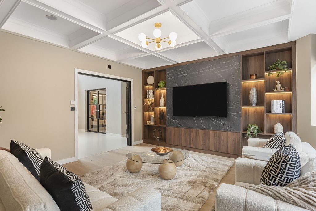 Property photo 3 of 50