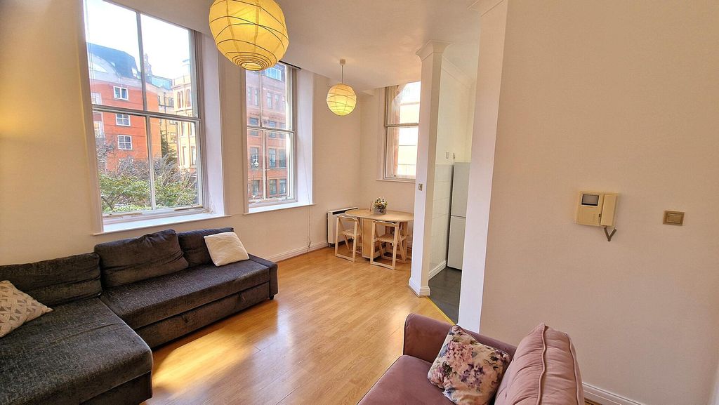 Property photo 3 of 43 Living Room