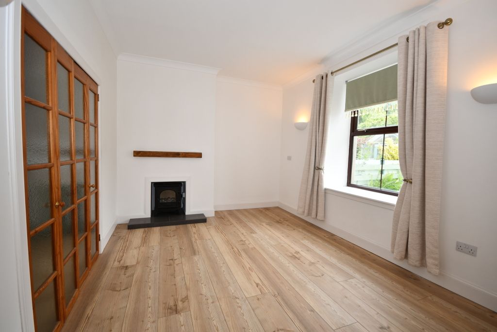 Property photo 2 of 10 Photo