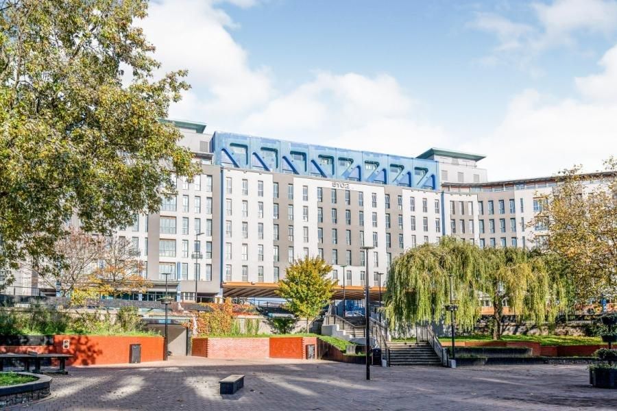 Property photo 1 of 8