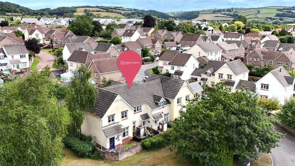 Property photo 1 of 18 Tear Drop.Jpg