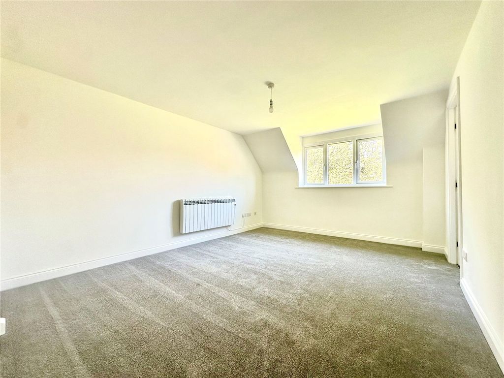 Property photo 3 of 9 Picture No. 07