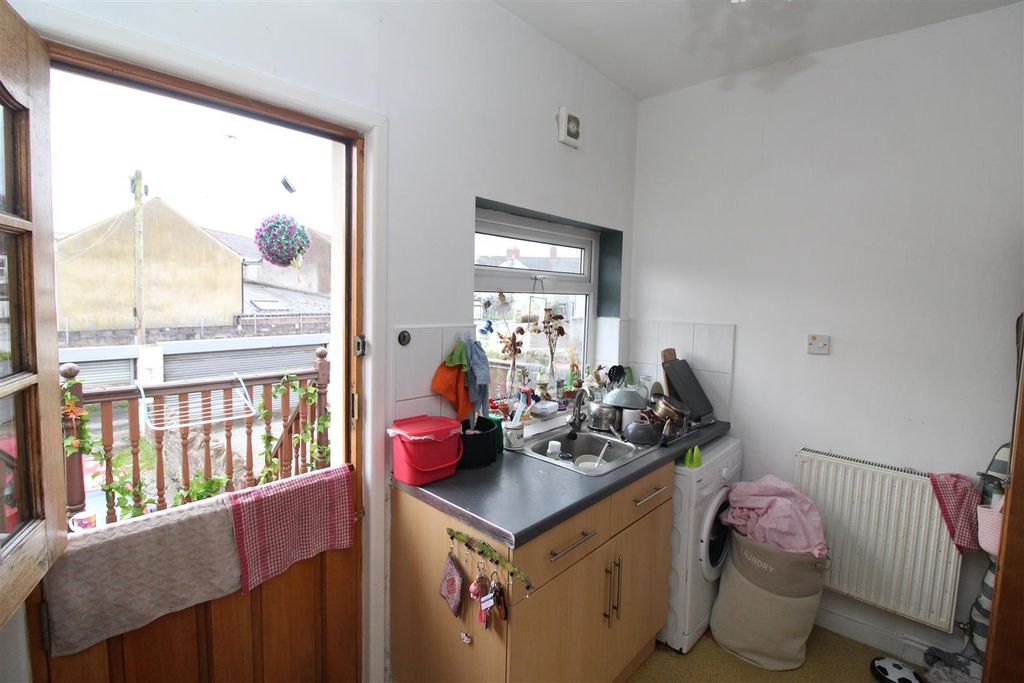 Property photo 2 of 9 Img_7215.Jpg
