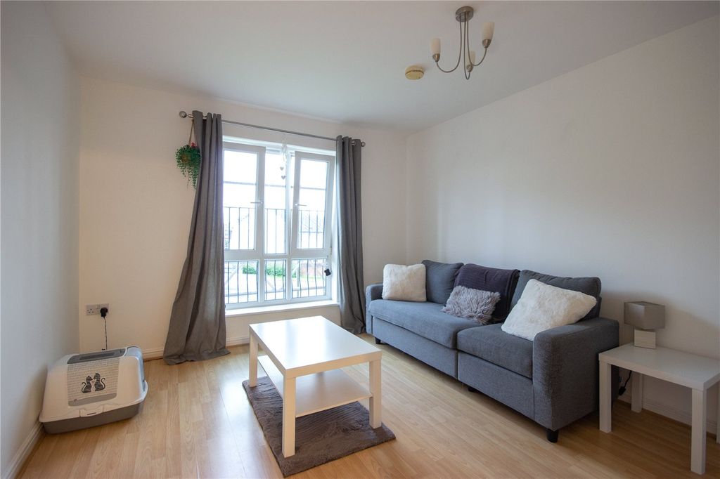 Property photo 2 of 7 Picture No. 16