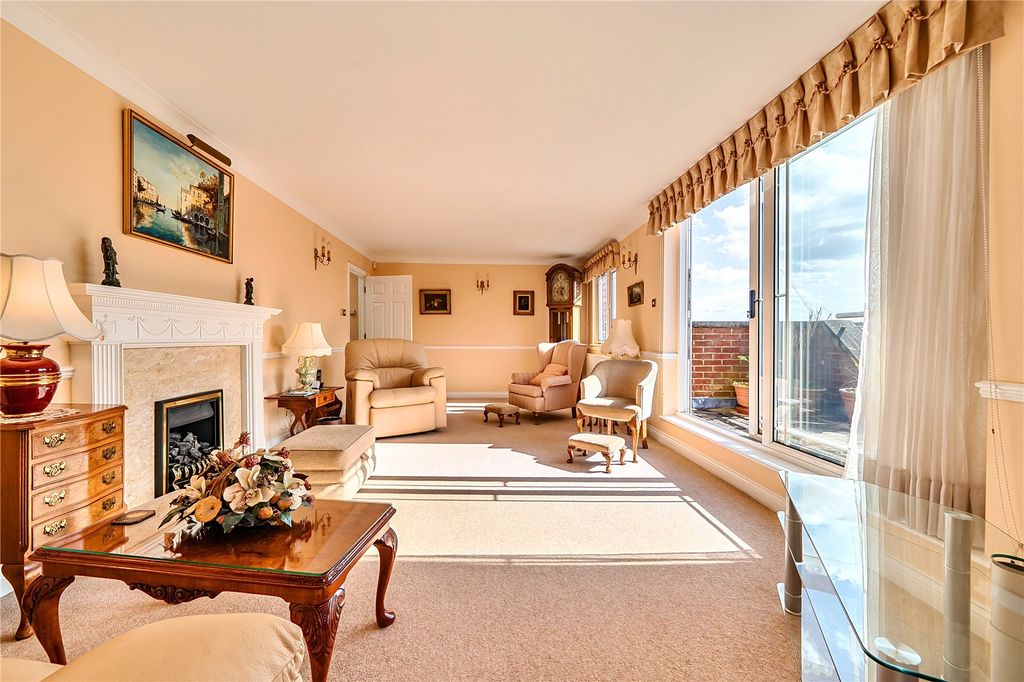 Property photo 3 of 30 Picture No. 13