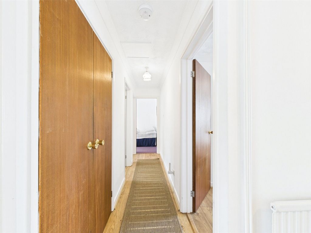 Property photo 3 of 23 Picture No. 04