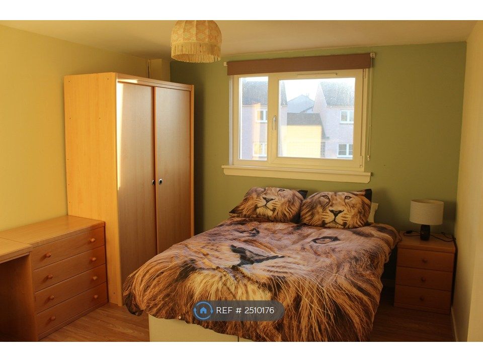 Property photo 3 of 8