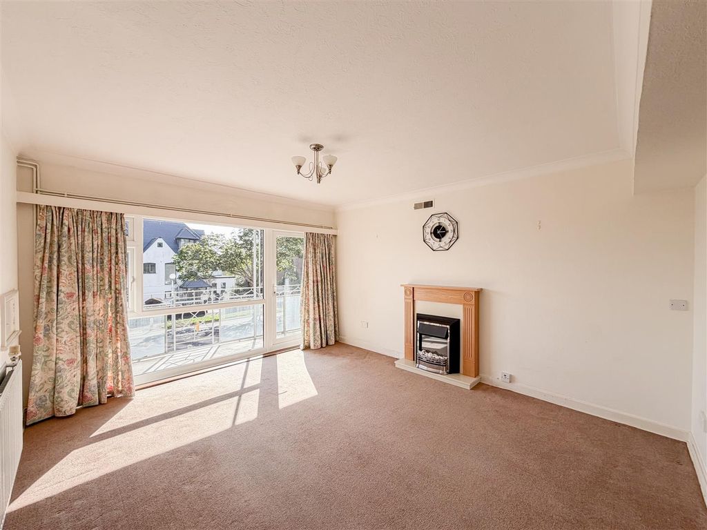 Property photo 3 of 23