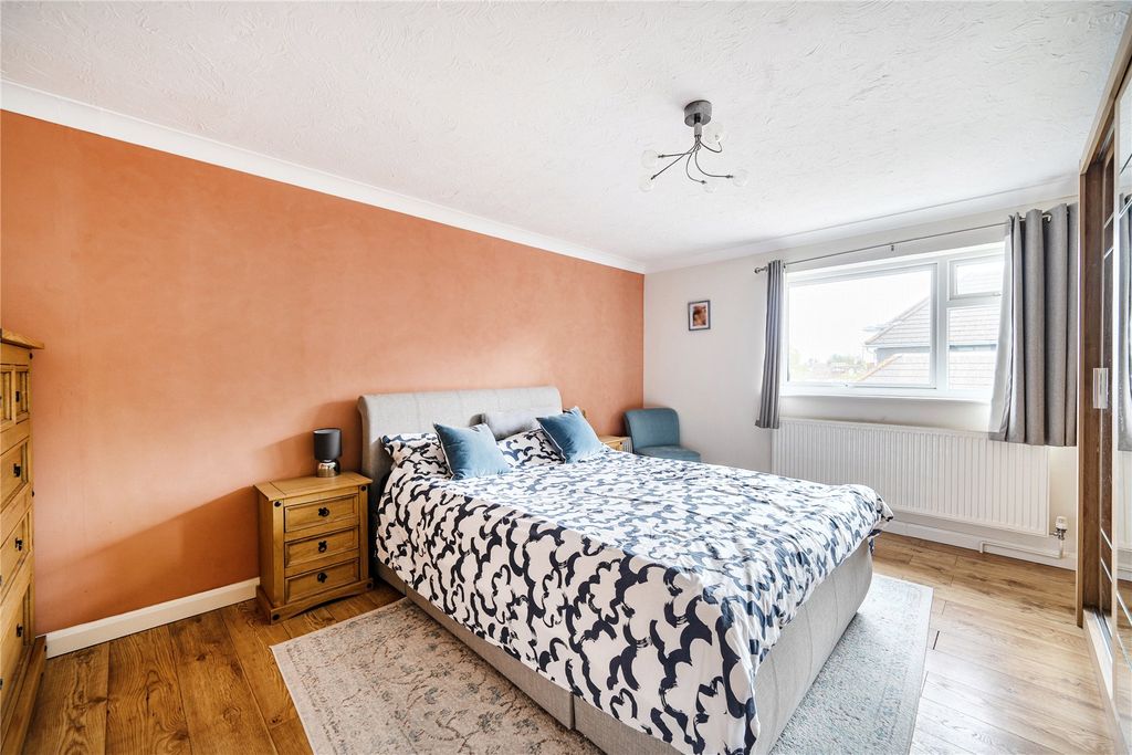 Property photo 3 of 14 Picture 3