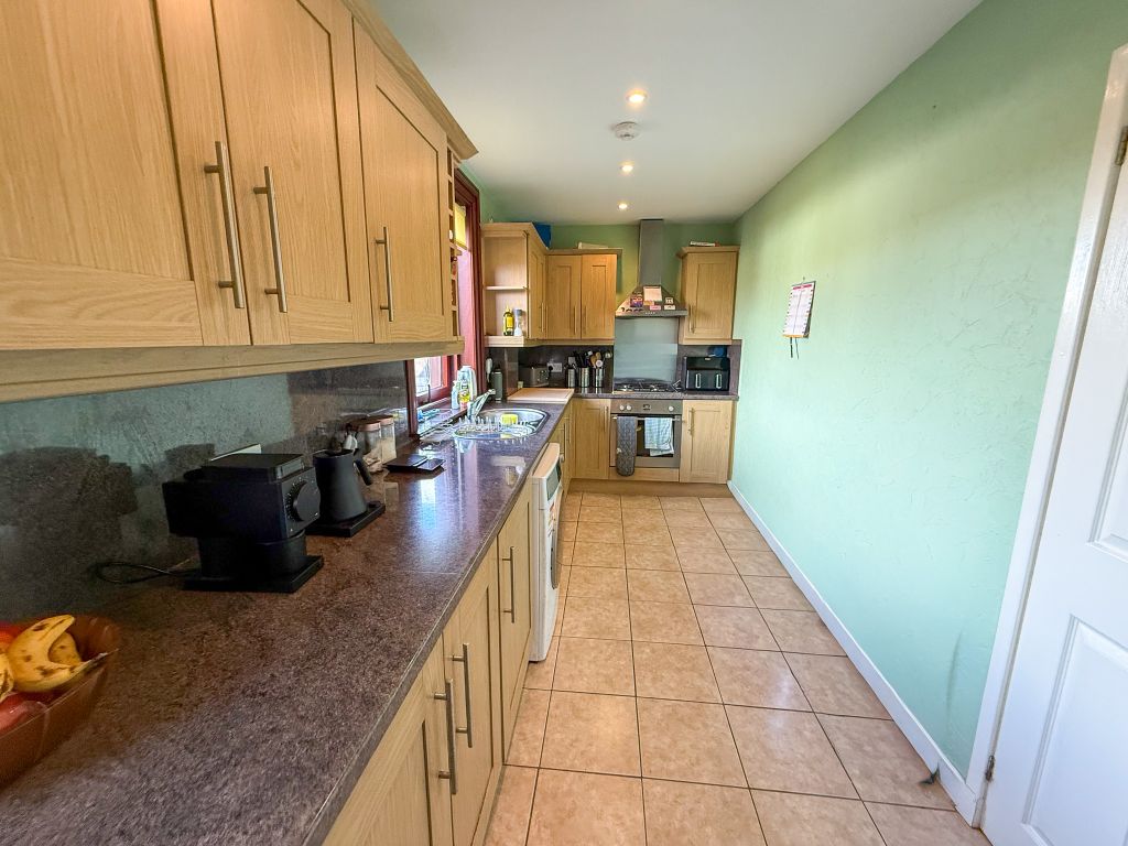 Property photo 3 of 24