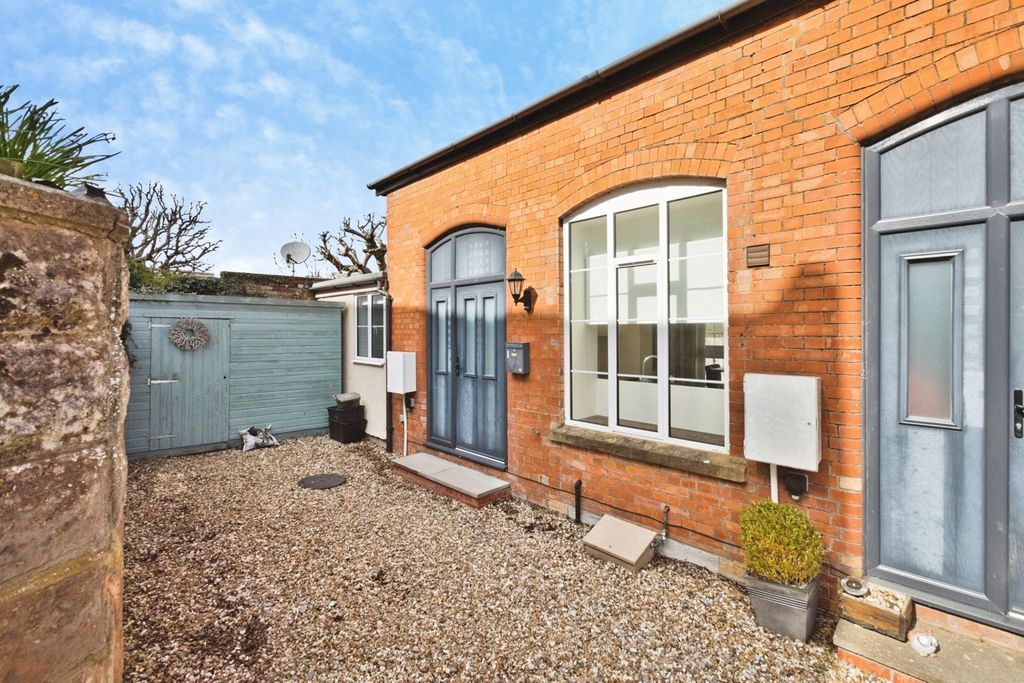 Property photo 1 of 16 Pbox-Img.Jpg