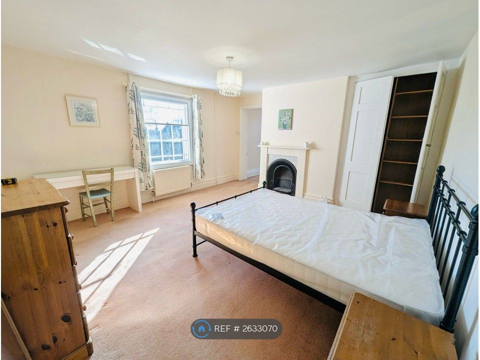 Property photo 1 of 11 Bedroom