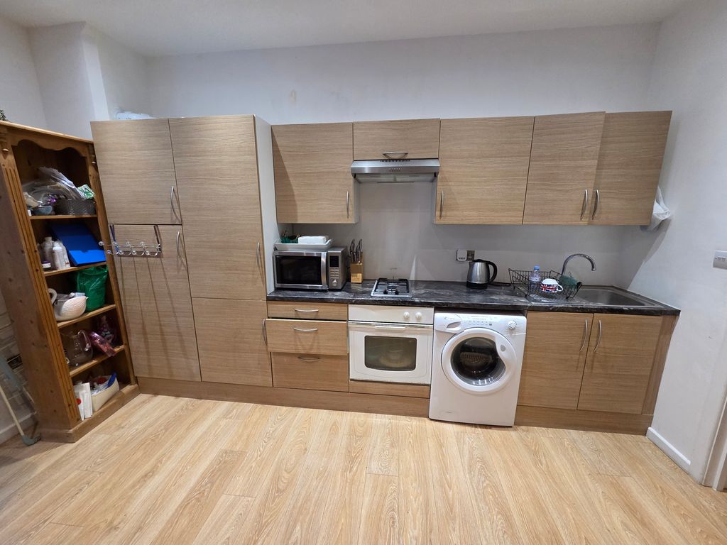 Property photo 2 of 5 Image