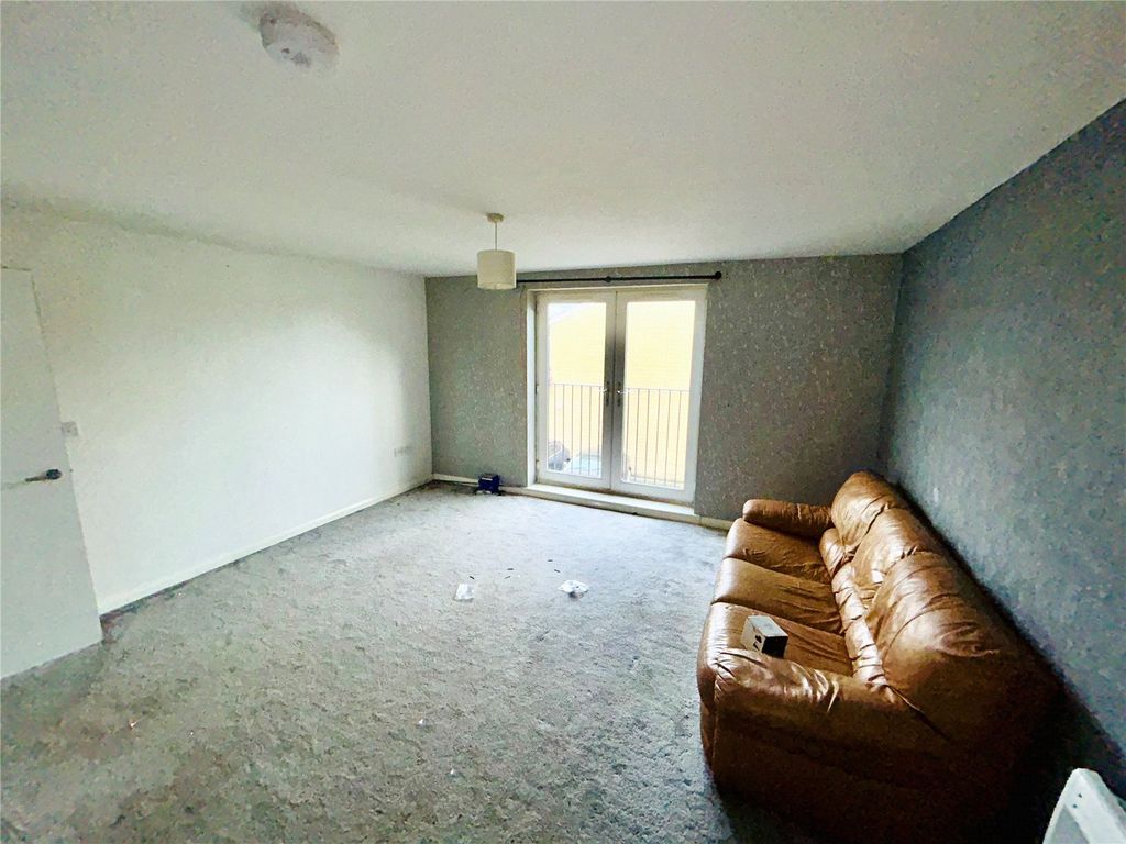 Property photo 2 of 10 Lounge