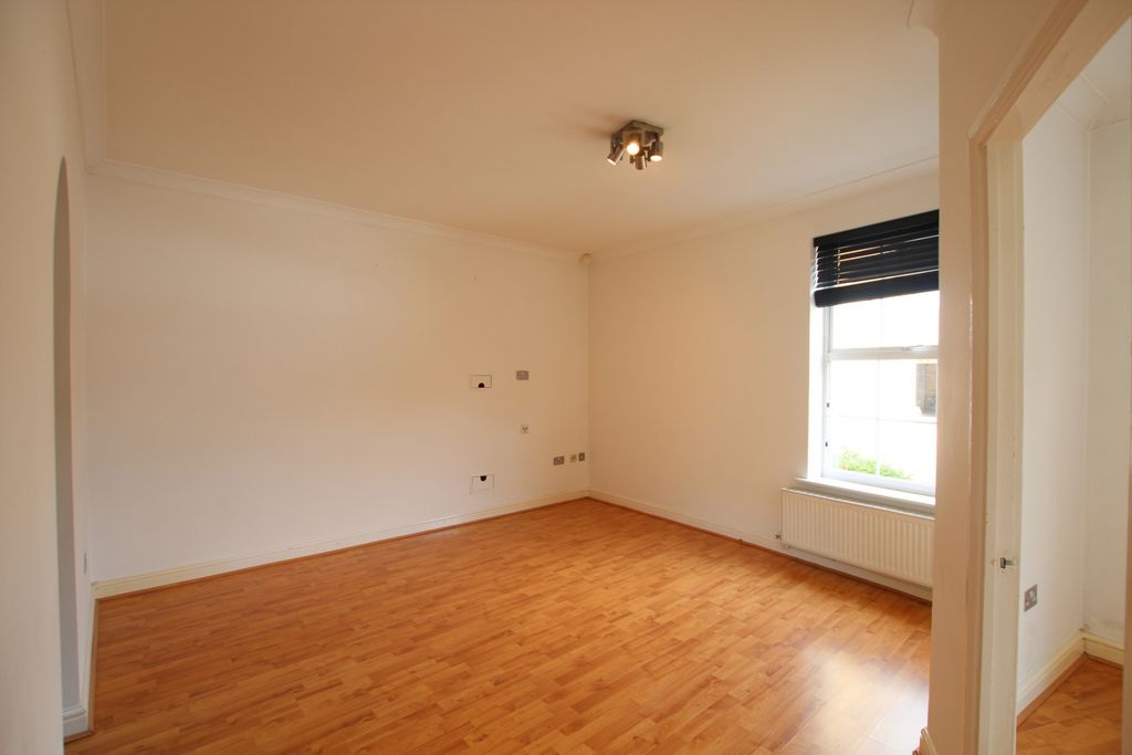 Property photo 3 of 16 Living Room