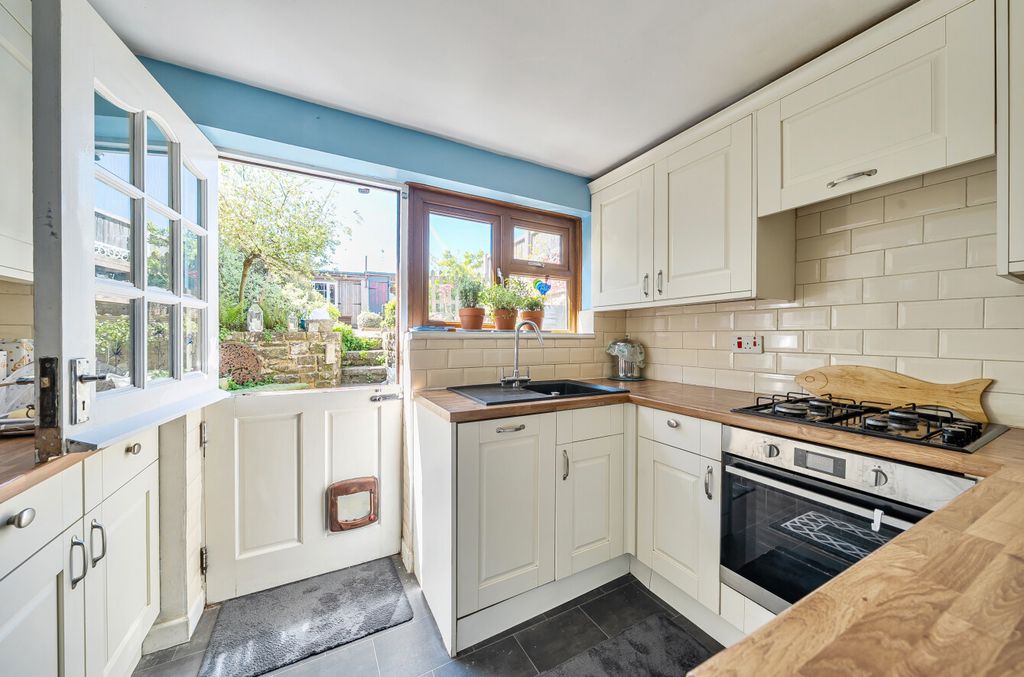 Property photo 3 of 16 1451159-15-69Eb76...