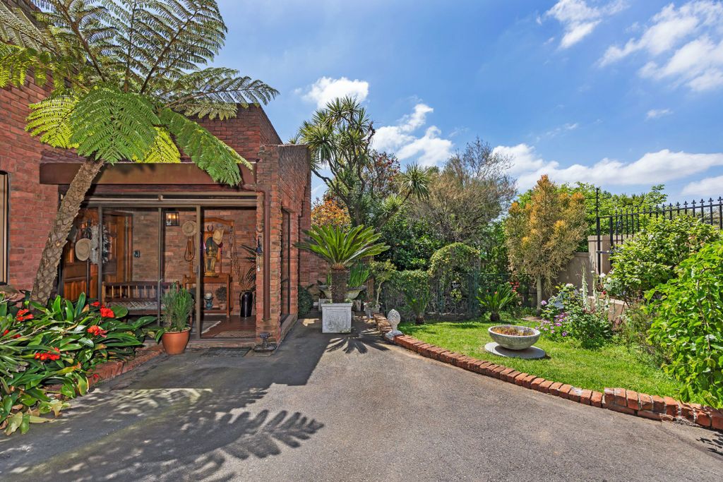 Property photo 2 of 39 Dbv1678209