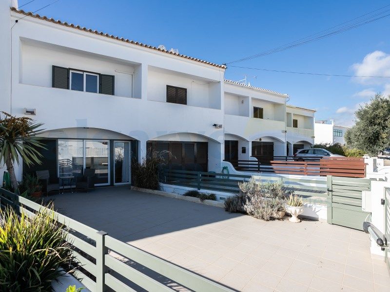 Property photo 1 of 27