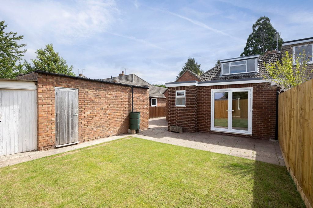 Property photo 3 of 21