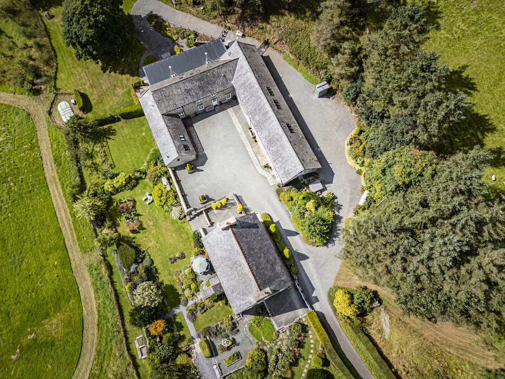 Property photo 1 of 47