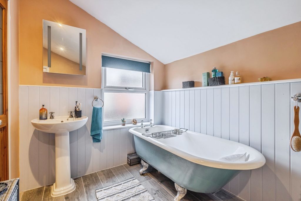 Additional image 16 of 4 bed terraced house for saleChurch Street, Highbridge TA9