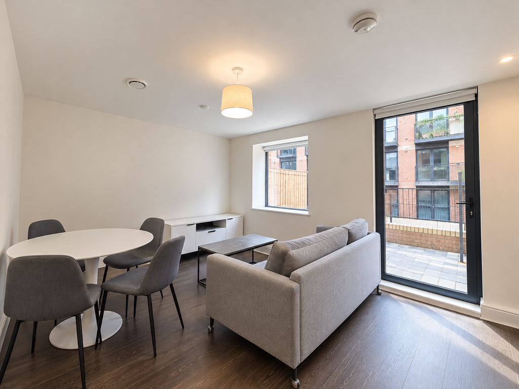 Property photo 1 of 5 82B15604-1061-439F-9A1A-40ce9Db4B258