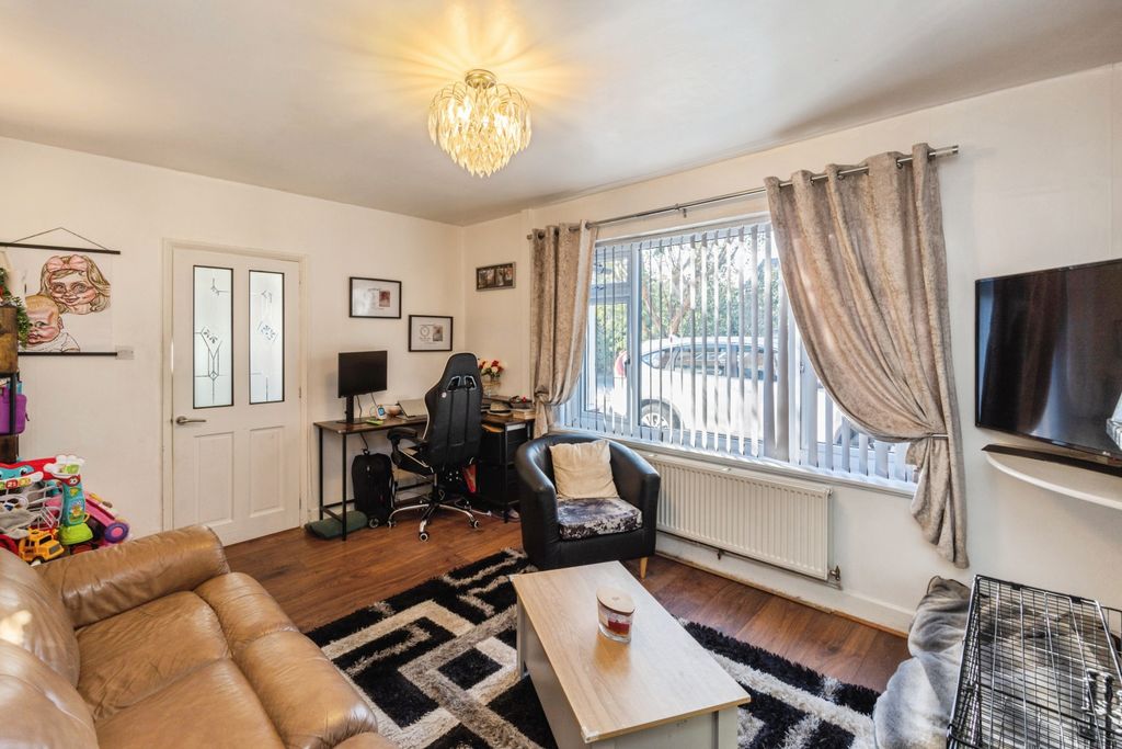 Property photo 3 of 15