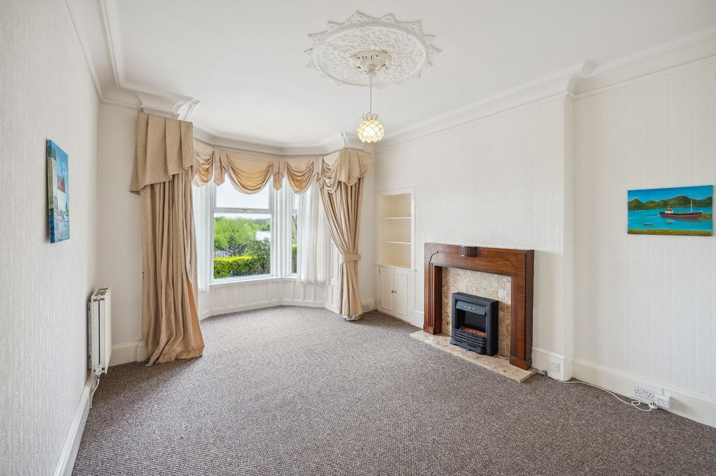 Property photo 3 of 17 3