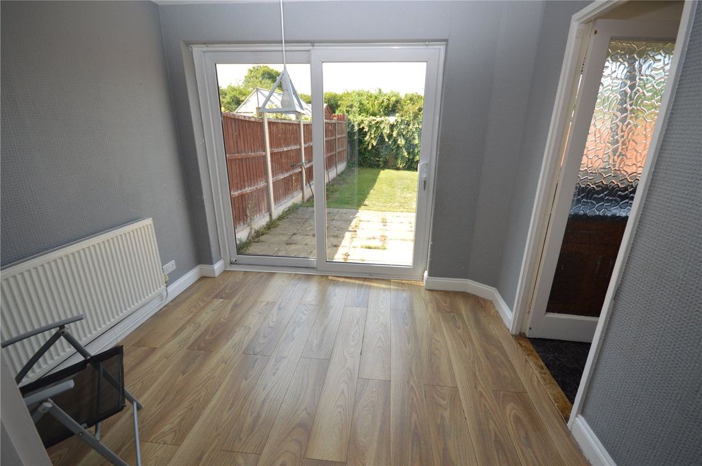 Property photo 3 of 10 Picture No. 04