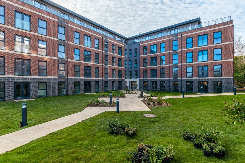 Property photo 1 of 7 Photo 11